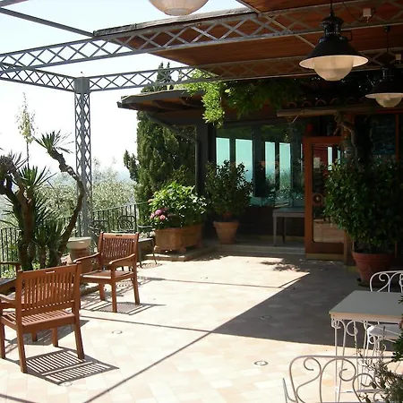 Santa Barbara Otel 3*