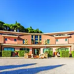 Hotel Santa Barbara