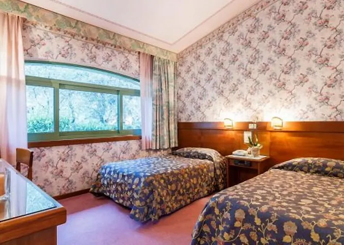 Santa Barbara Hotel